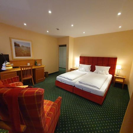 Landhotel Der Schwallenhof Bad Driburg Dış mekan fotoğraf